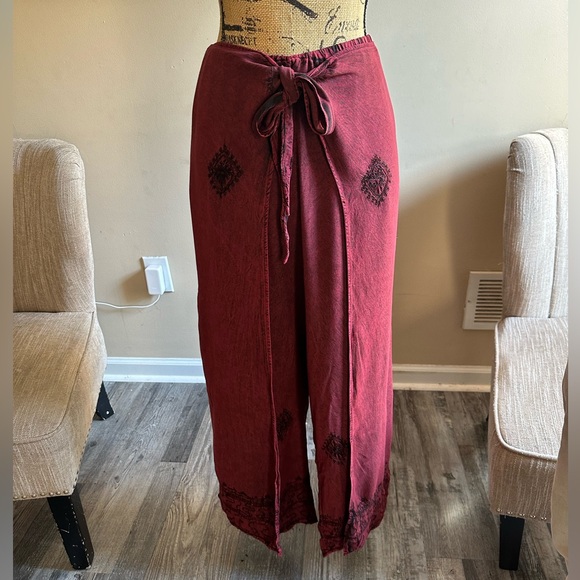 Soft Surroundings Red Embroidered Wrap Pants Wide Leg Palazzo PL Large Petite - Picture 2 of 12